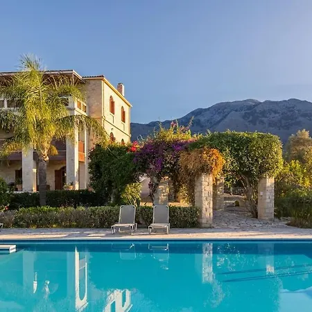 Aloni House - Spacious Secluded With Pool, Up To 10 Guests * Kournas
