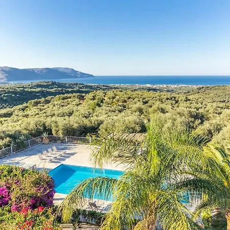 Aloni House - Spacious Secluded With Pool, Up To 10 Guests Villa *
