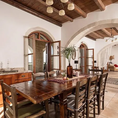 Aloni House - Spacious Secluded With Pool, Up To 10 Guests Kournas