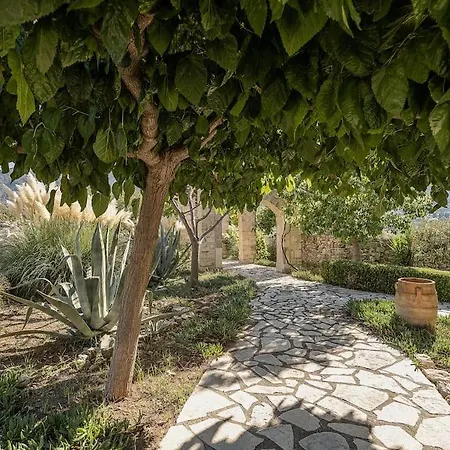 Aloni House - Spacious Secluded With Pool, Up To 10 Guests * Kournas