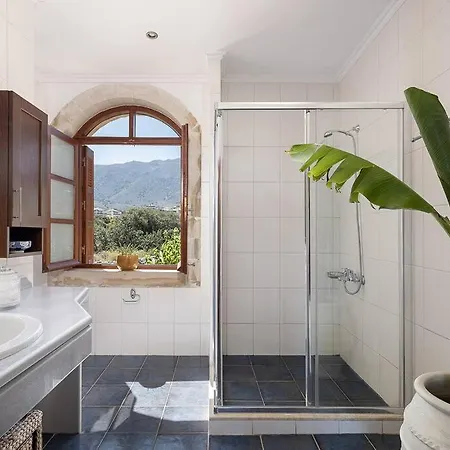 Aloni House - Spacious Secluded With Pool, Up To 10 Guests *