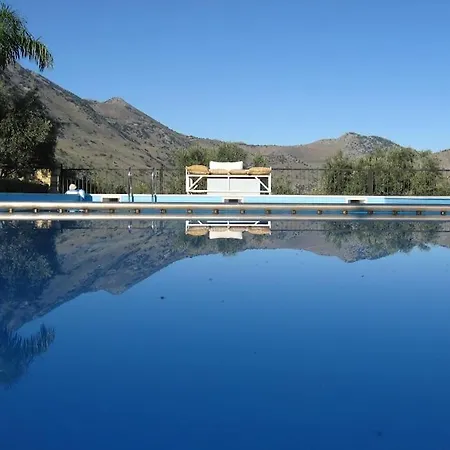 Aloni House - Spacious Secluded With Pool, Up To 10 Guests